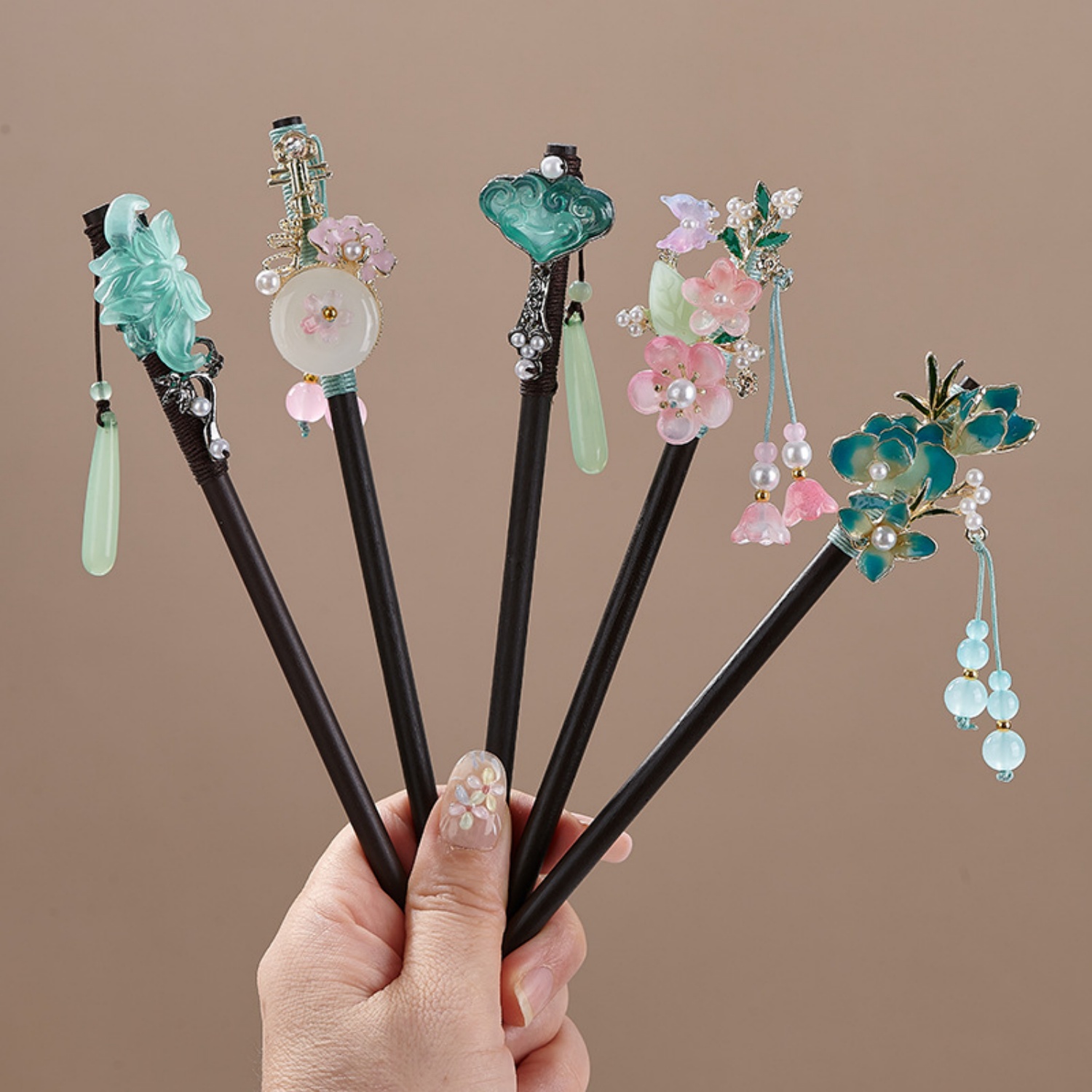 Grampo de Cabelo Vintage Flora - Tech Accessories Women avaliação e preço