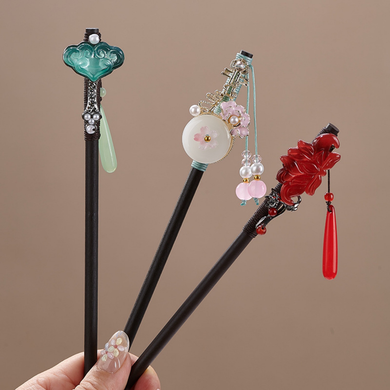 Grampo de Cabelo Vintage Flora - Tech Accessories Women avaliação e preço