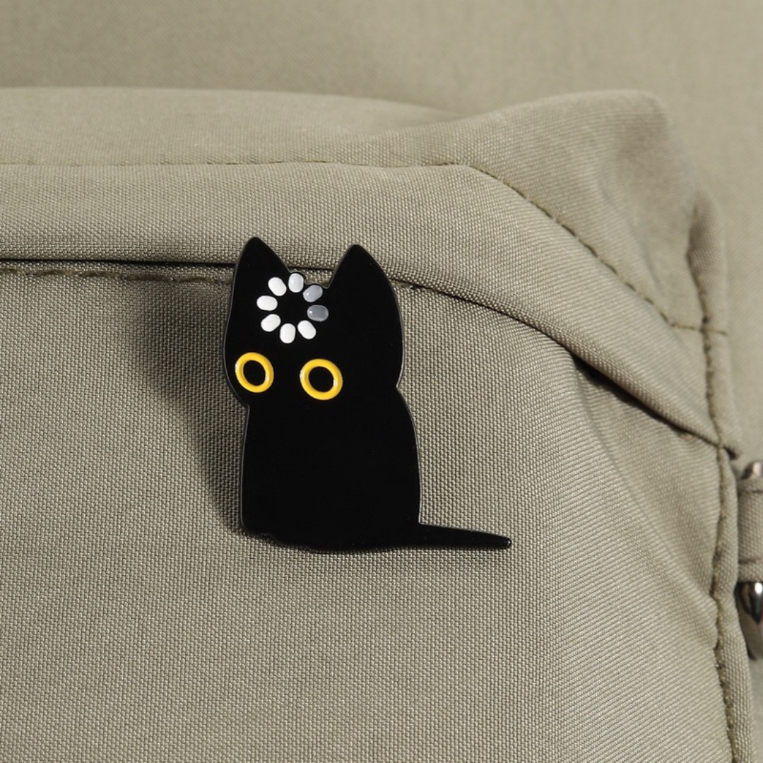 Pin de Esmalte de Gato Preto F - Tech Accessories Backpack avaliação e preço
